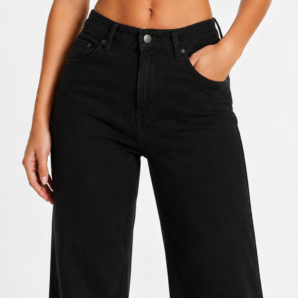 Formende High-Waist Flare Jeans